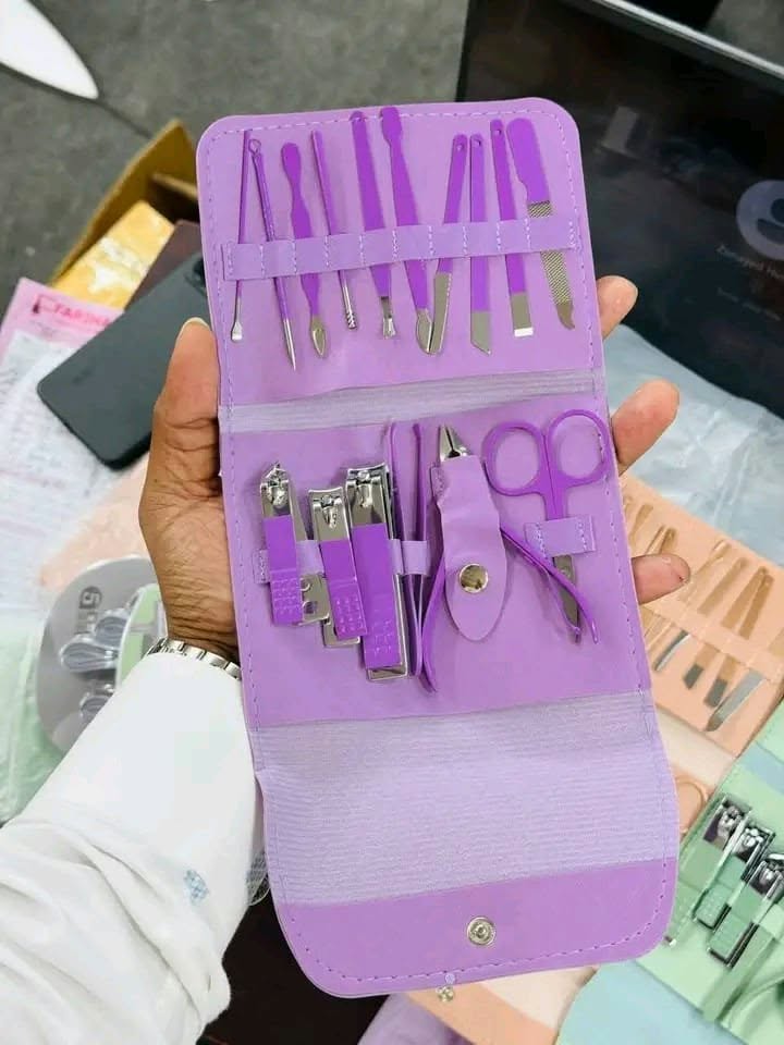 16-Piece Manicure & Pedicure Tool Set - 4